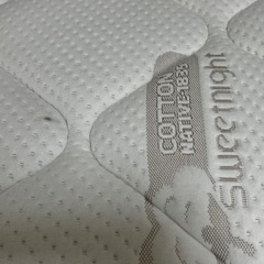 【美品】ダブルベッド　フレーム&マットレスの画像