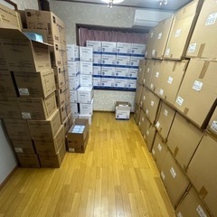 【新品 】ニトリル手袋 格安1箱100枚入り¥400　の画像