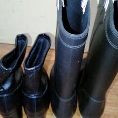 Sサイズ　ショートブーツとレインブーツの画像