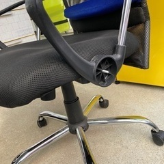オフィスチェアの画像