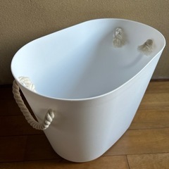 プラスチック　バスケット