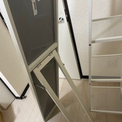 IKEAの鏡の画像