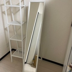 IKEAの鏡の画像