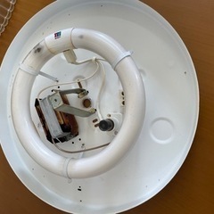 レトロな雰囲気な照明器具の画像