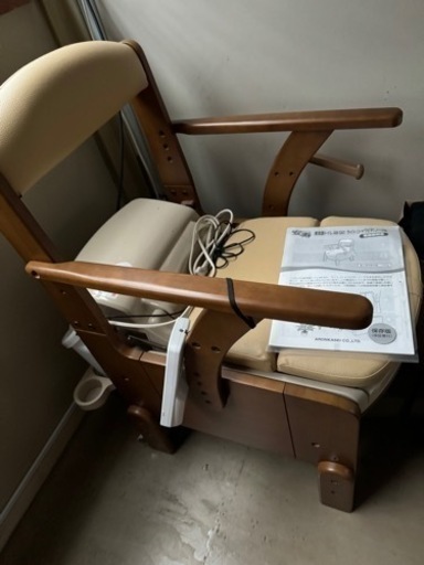 介護用　ウォシュレット付きポータルトイレ