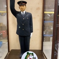 🤖【昭和･当時物】入荷！国鉄時代の駅長 博多人形 鉄道物【プレミ...