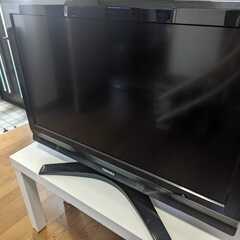テレビとテレビ台　Toshiba Regza 32インチとIKE...
