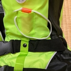 ライフジャケット救命胴衣 フローティングベスト　笛付 黄 目立つ蛍光色 XL、値下げしましたの画像