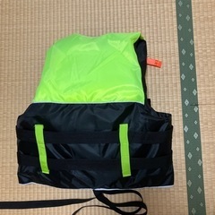 ライフジャケット救命胴衣 フローティングベスト　笛付 黄 目立つ蛍光色 XL、値下げしましたの画像