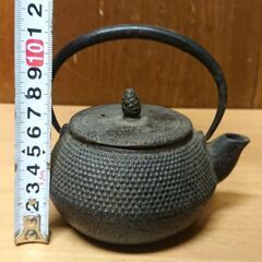 小さくてかわいい鉄瓶 南部鉄器 お譲りします。の画像