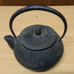 小さくてかわいい鉄瓶 南部鉄器 お譲りします。の画像