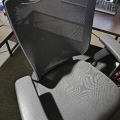 [市内送料無料]　高級オフィスチェア　FURSYS T500 黒の画像