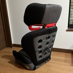 エールべべ　ジュニアシートの画像