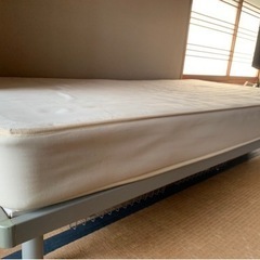家具 シングルベッド　無印