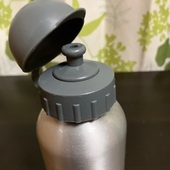 水筒の画像