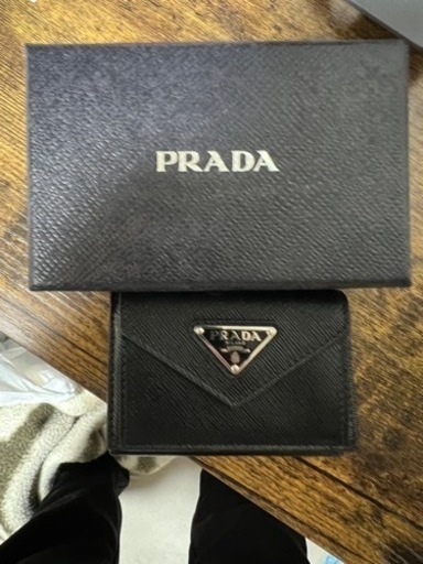【最終値下げ】PRADA三つ折り財布