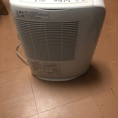 パナソニック除湿機　2016年製の画像