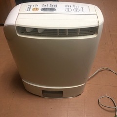 パナソニック除湿機　2016年製の画像
