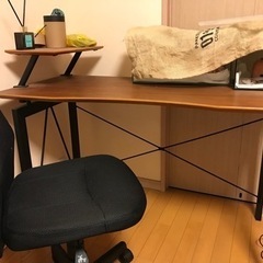 オフィス机とイス