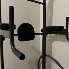 美品中古ぶら下がり健康器 クッション付 マルチジム 懸垂マシン 懸垂 トレーニング 腹筋 腕立て 背筋の画像