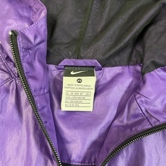 ナイキ　キッズ　マウンテンパーカー　XSサイズの画像