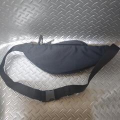 【NIKE】ナイキボディーバック　斜め掛けバックの画像