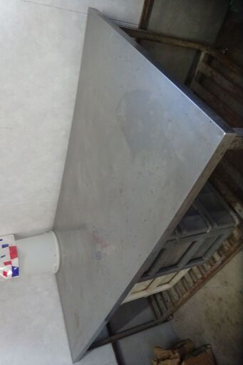 製菓業作業台　1台