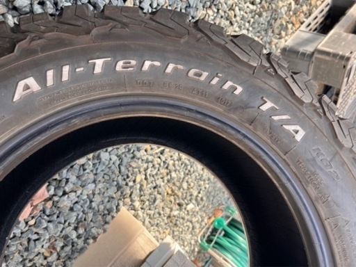 265/65R17BFGoodrichマッドタイヤ ハイラックス ランクルプラドパジェロ