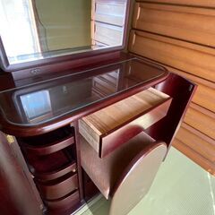 ドレッサー差し上げます。の画像