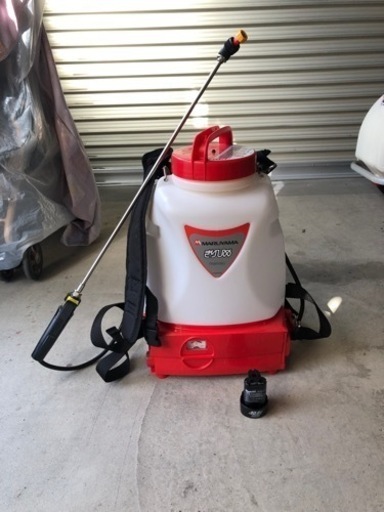 新品！丸山のバッテリー動噴 マキタの充電器と電池2個付きのセット品です