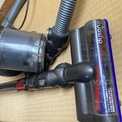 お話し中。掃除機　Dyson    の画像