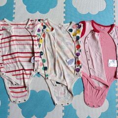 サイズ80　GAP　ロンパース　3枚セットの画像