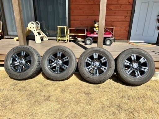 令和3年12月登録ハイラックス　GUN125  純正ホイール