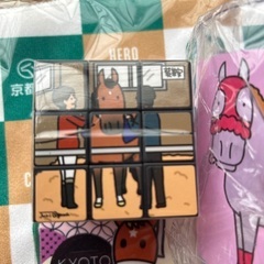 おがわじゅりさんデザインのルービックキューブほかの画像