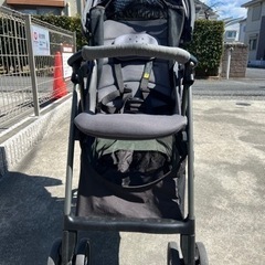 （取引中）アップリカ　クルリー　AB型ベビーカー