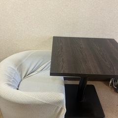 ソファとテーブルセット