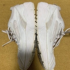 靴/バッグ 靴 スニーカーの画像
