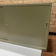 スチールキャビネット オフィス 事務所 店舗用 引戸 書庫 W1760×D515×H880 鍵なし難ありの画像