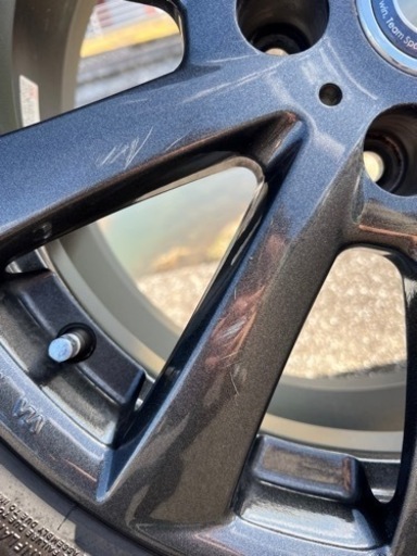 車のパーツ タイヤ、ホイール