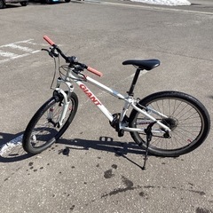 美原店　自転車 マウンテンバイク　GIANT 