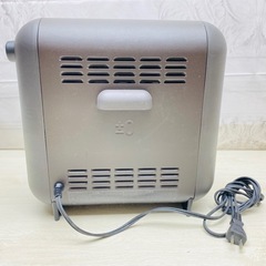 プラマイゼロ　遠赤外線電気ストーブ　XHS-U010の画像