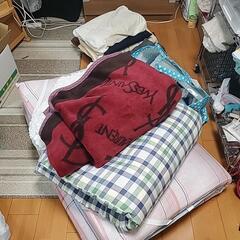 テンピュール枕 イヴ・サンローラン毛布 敷き布団など一人用寝具類...