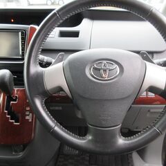 【信頼回復自社ローン】トヨタ　ノア　Si　８人乗りのミニバンです♫★保証人なしOK★車両頭金なしOK★全国対応いたします★の画像