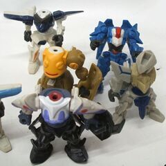 ダンボール戦機 ミニフィギュア LBXコレクション まとめて 7～8cm 食玩　たくさん コレクション　☆ PayPay(ペイペイ)決済可能 ☆ 札幌市 豊平区 平岸 平岸店の画像