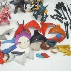 ダンボール戦機 ミニフィギュア LBXコレクション まとめて 7～8cm 食玩　たくさん コレクション　☆ PayPay(ペイペイ)決済可能 ☆ 札幌市 豊平区 平岸 平岸店の画像
