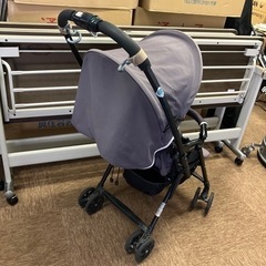 コンビ  ベビーカーの画像