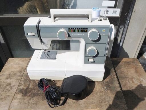 早い者勝ち!!　格安　美品　 JANOME　MODEL 352　フットペダル付き　LC7500 731型と同型です　ハンドクラフト 手芸　入学　入園の準備に!!