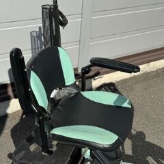シニアカー 電動カート フランスベッド スマートパル スズキセニアカーと違うおしゃれタイプの画像