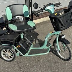 シニアカー 電動カート フランスベッド スマートパル スズキセニアカーと違うおしゃれタイプの画像
