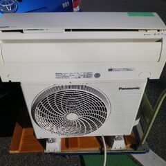 お取引中　パナソニック　2.2Kエアコン　6～8畳用　CS-J2...